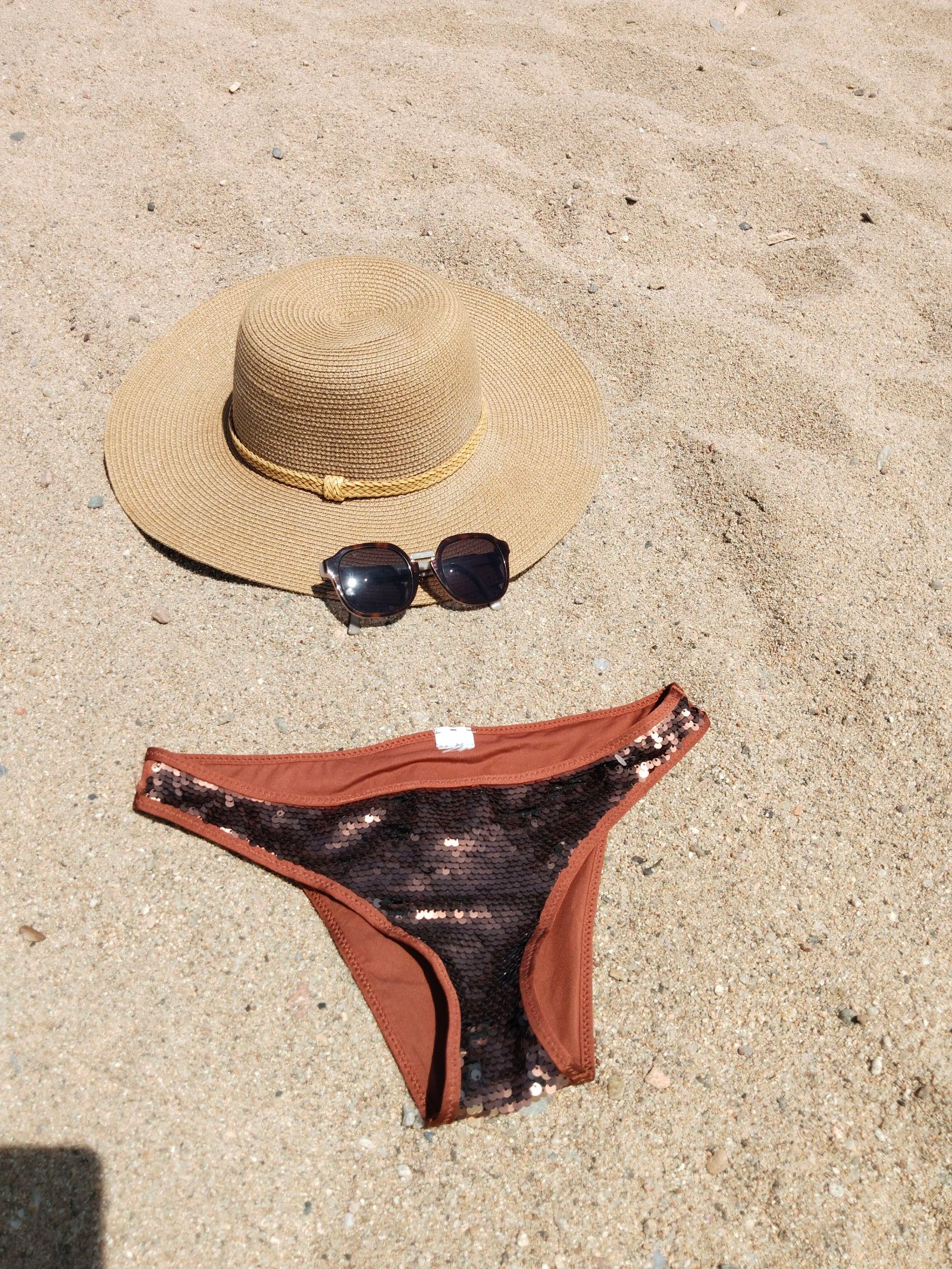 Bikini Oysho talla S. A estrenar